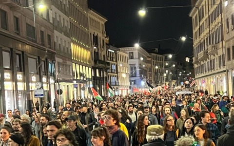 Nuovo corteo a Milano per la Palestina dopo l’assalto alla Flotilla che trasportava medici e farmaci