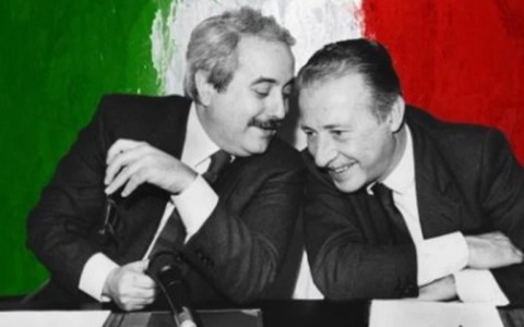 Largo Giovanni Falcone verrà intitolato anche alla memoria del collega e amico Paolo Borsellino, il sindaco: “Eroi uniti da un legame indissolubile”