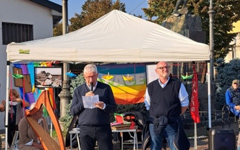 “Insieme per la pace”: a Gaggiano un incontro sul Naviglio per dire no alla guerra