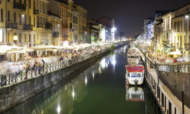 Notte di paura in Darsena: 18enne tunisino armato di machete ferisce due connazionali, poi viene pestato e arrestato