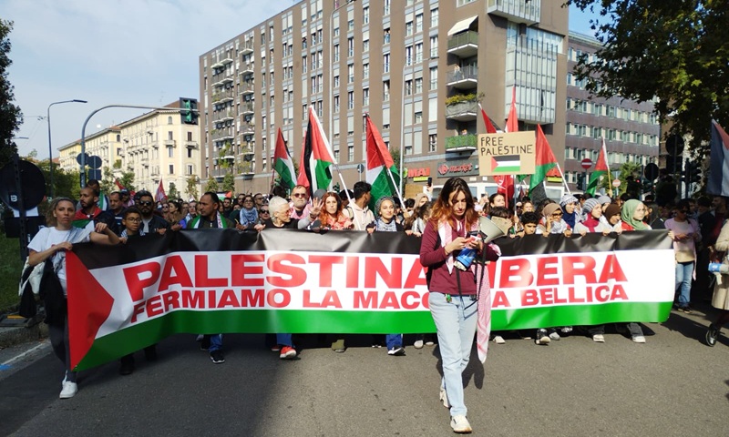 100mila in piazza a Milano in solidarietà a Flotilla e Gaza, Usb occupa la tangenziale est