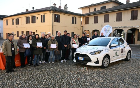 A Zibido San Giacomo una nuova Yaris ibrida per il trasporto sociale