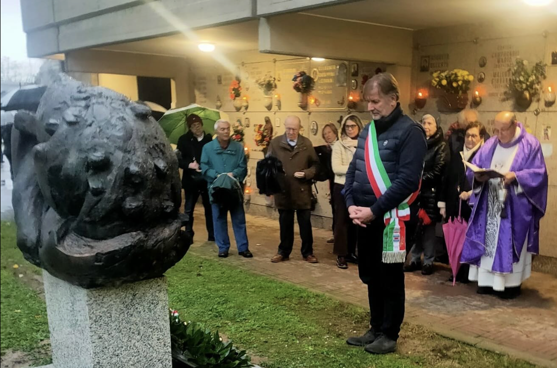 Il ricordo della famiglia Favini in occasione della commemorazione dei defunti