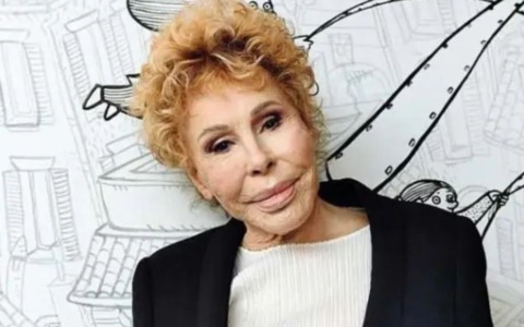 Oggi a Milano i funerali di Ornella Vanoni: oltre 5mila persone per l’ultimo saluto alla camera ardente