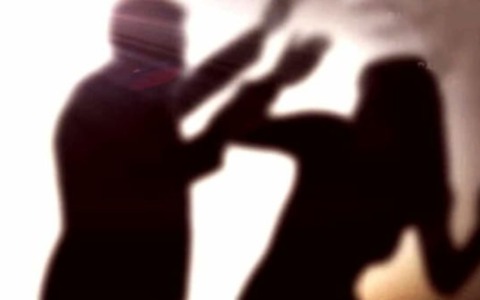 Anni di violenze sulla compagna e sui figli: arrestato un cittadino salvadoregno irregolare