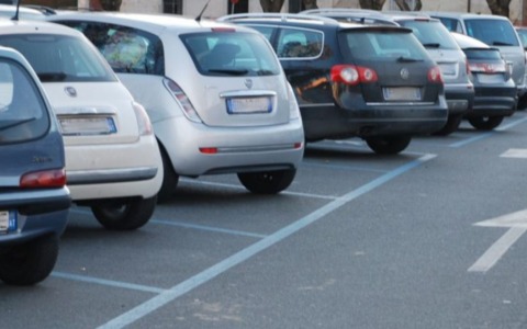 Assago, interrogazione di Lista Zanella sull’utilizzo del parcheggio comunale “C” per le Olimpiadi 2026