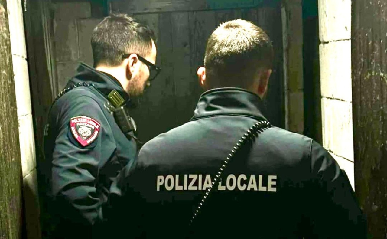 Controlli notturni a Rozzano: un arresto per spaccio, segnalazioni alla Prefettura e sgomberi nelle cantine Aler