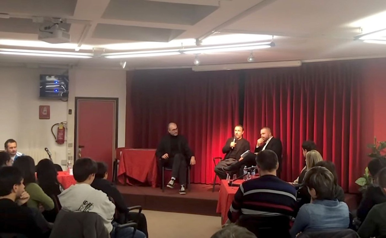 La cerimonia di consegna delle borse di studio per i meritevoli di Trezzano: il messaggio ai giovani