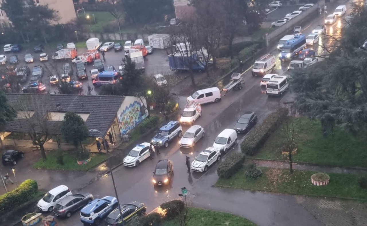 Operazione interforze contro le occupazioni abusive negli alloggi Aler a Baggio: sgomberati 14 appartamenti