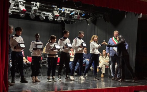 Gaggiano celebra le sue eccellenze sportive locali: premiati gli sportivi più meritevoli