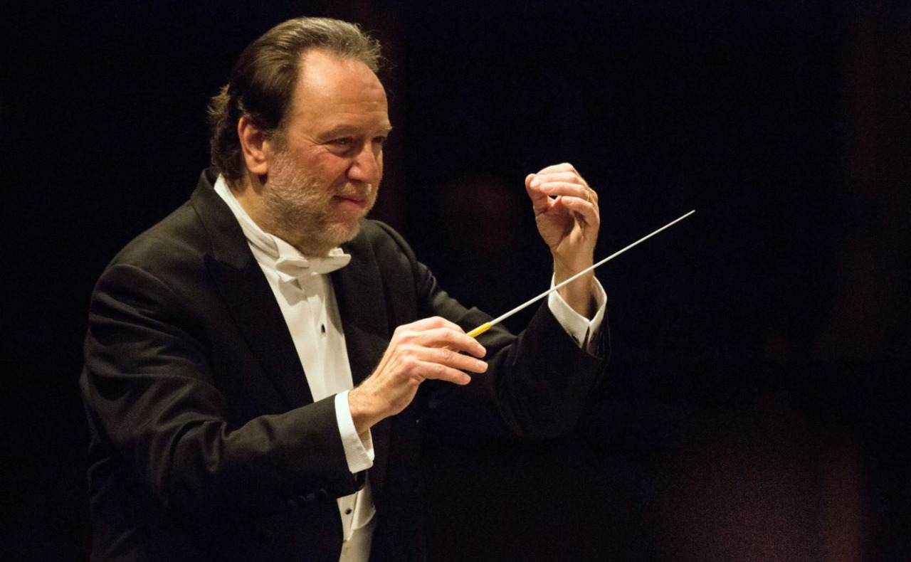 Malore per il maestro Riccardo Chailly durante la direzione di “Una Lady Macbeth” alla Scala