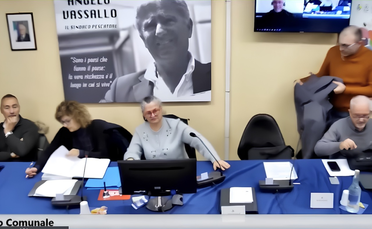 Caos in Consiglio comunale a Trezzano, la maggioranza abbandona l’aula: ecco cosa è successo