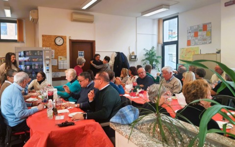 Il Centro Anziani di Assago cresce e si rinnova: più servizi, più attività, più partecipazione