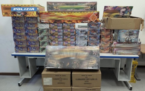 Sequestrati 250 chili di fuochi d’artificio nel Legnanese