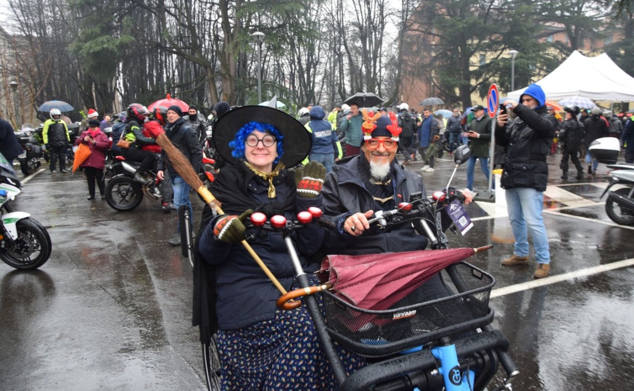 Befana Benefica 2026 alla Sacra Famiglia: dopo 5 anni si riaprono le porte delle residenze e nascono gli “Angeli in sella”