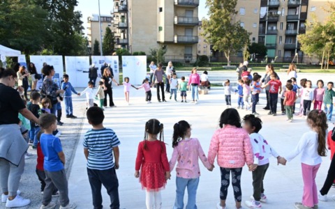 Cesano Boscone vince il bando “Strade in gioco”: l’anfiteatro di via Acacie diventa un nuovo spazio per i giovani