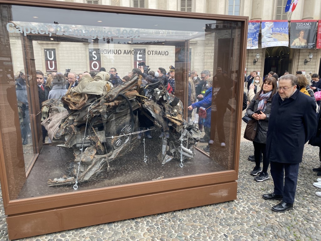 Dal sangue versato a quello donato: Milano ricorda Falcone e la scorta