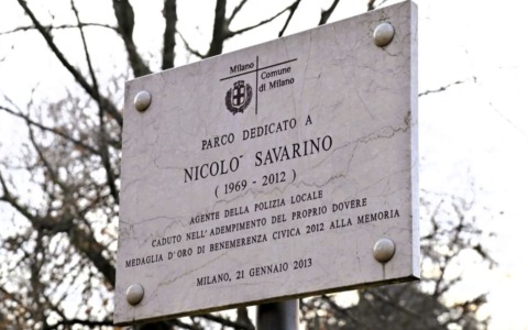 Milano ricorda il vigile Savarino, Sala alla commemorazione: “Per gli agenti rischi elevati, ci vuole più certezza della pena”