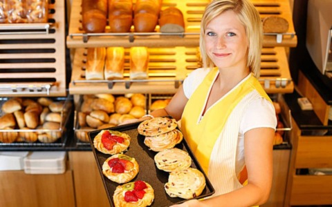 Il Comune di Rozzano eroga a oltre 20 attività locali i contributi del bando per innovazione e sostenibilità dell’autunno 2025 