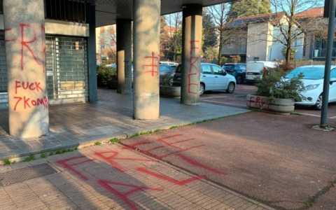 Raid vandalici sui muri di San Giuliano, denunciati due ventenni irregolari