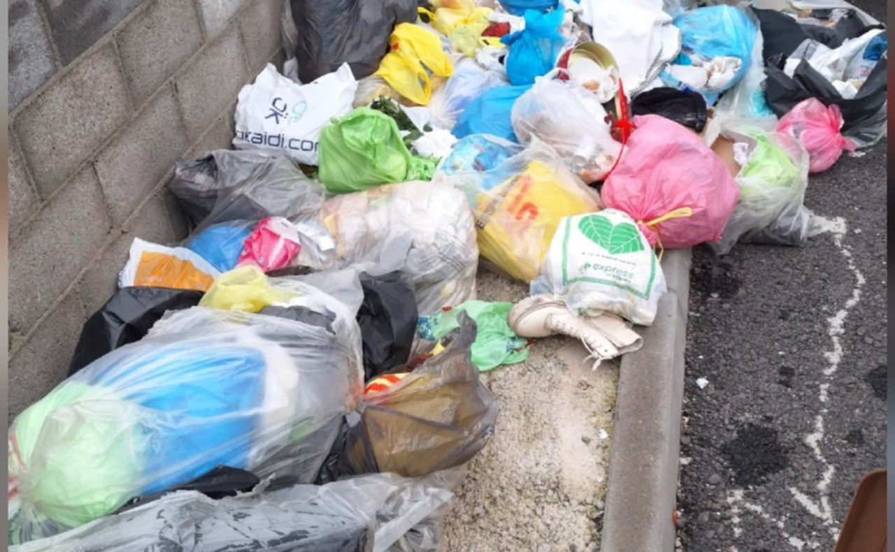 Vandali in azione nel weekend: nel mirino Trezzano e Buccinasco