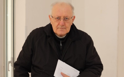 La comunità saluta don Luigi Lesmo, sacerdote “fuori classe”