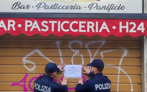 Licenza sospesa al locale “I Sapori di Denise” a Milano: all’interno clienti con svariati precedenti penali