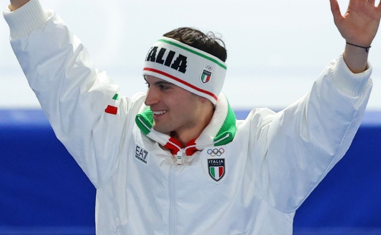 Il rhodense Riccardo Lorello sul podio olimpico proprio a Rho: bronzo nel pattinaggio di velocità