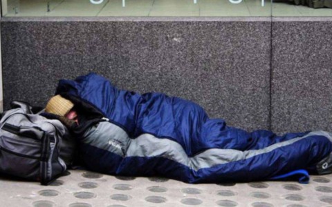 Un’altra vittima del freddo a Milano: secondo clochard morto in due giorni