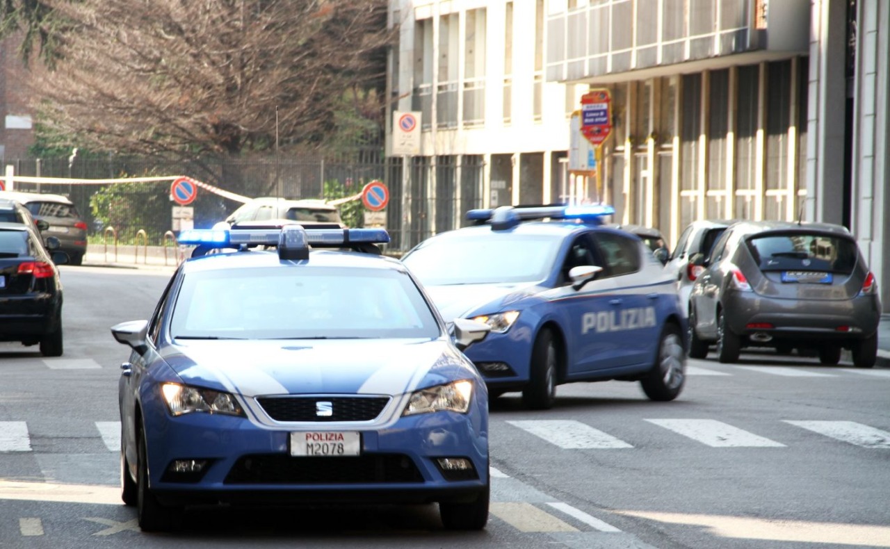 Raffica di arresti a Milano tra borseggi, spaccio e colpi nei negozi: sequestrato un chilo di cocaina