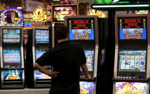 Sala giochi a Cusago, il Tar dà ragione al Comune