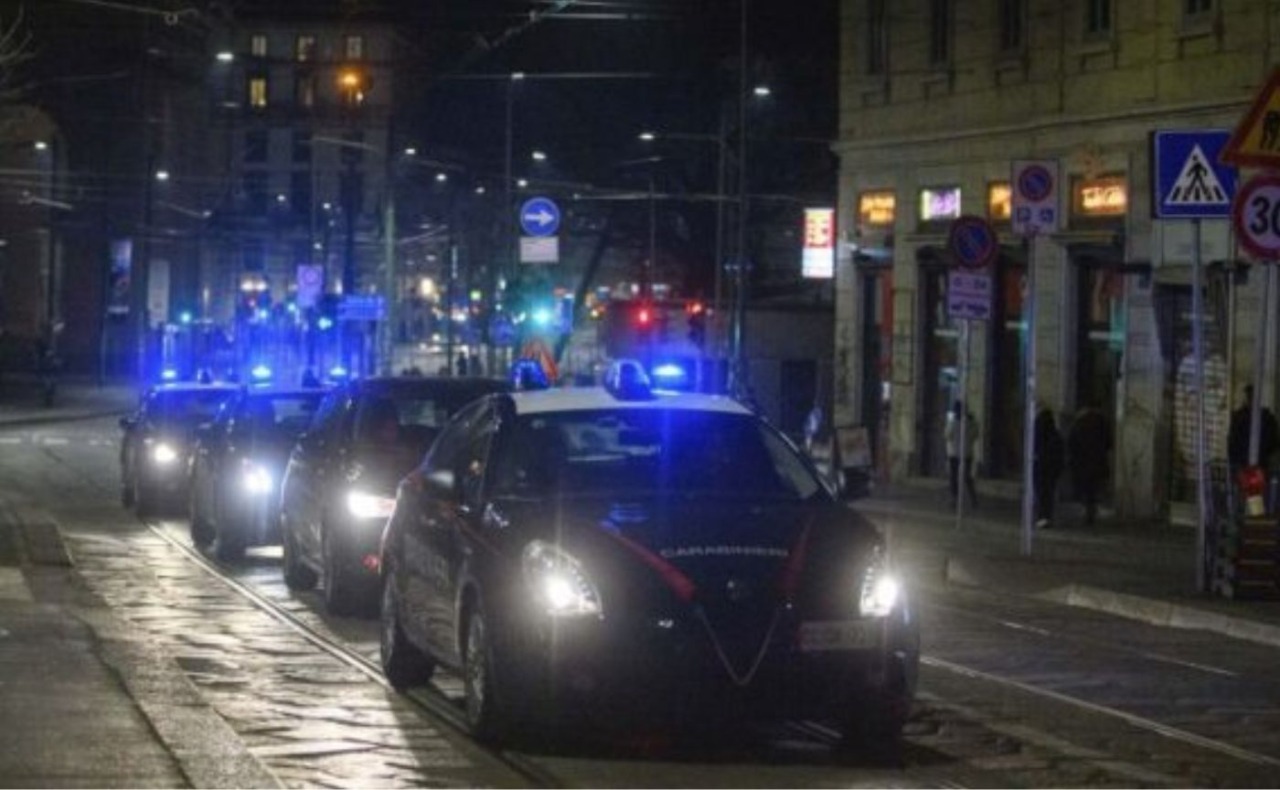 Controlli dei carabinieri nelle zone della movida milanese: arrestato pusher 19enne