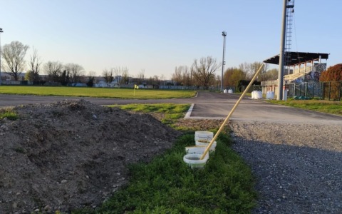 Bando per il centro sportivo Cereda: concessione di 15 anni per rilanciare l’impianto di via Vespucci