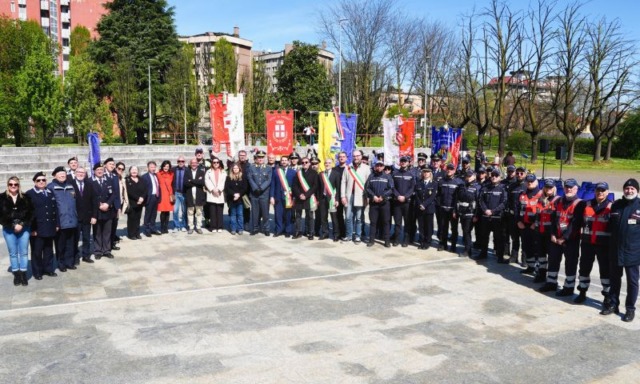 Marcia della Legalità: a Corsico centinaia di studenti per ricordare le vittime di mafia