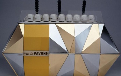 La replica ufficiale di Smeg dopo lo sciopero dei lavoratori della Pavoni: “Il trasferimento a Verona è l’unica soluzione sostenibile”