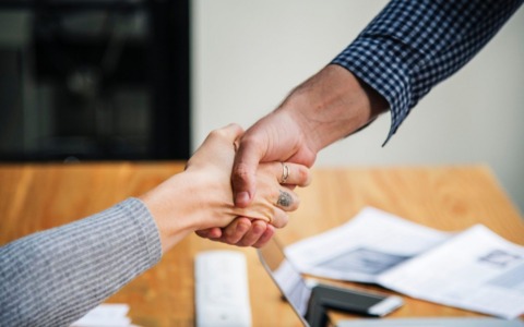 Il “Fondo Diamo Lavoro” di Buccinasco mette in contatto aziende e persone in cerca di occupazione