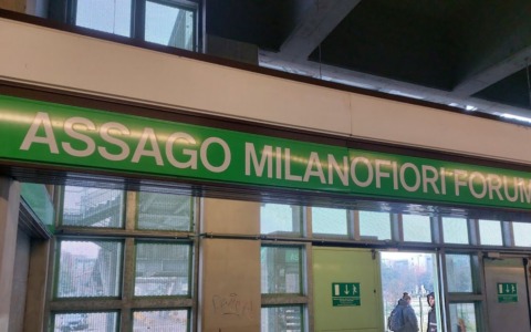 Fugge ai controlli e viene bloccato alla stazione M2 Assago Forum: fermato un 28enne per resistenza e ricettazione