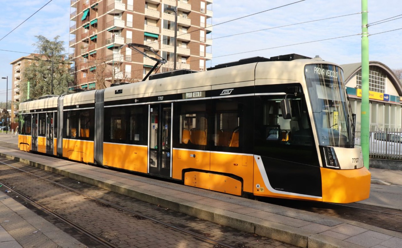 Tram deragliato, il Comune: “Sull’eventuale sospensione dei Tramlink decide la magistratura”