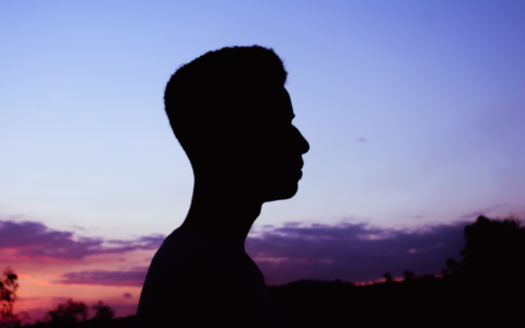 Lettera di L.: è tradimento avere fantasie su un’altra persona?