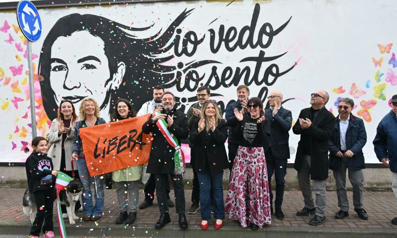 L’omaggio a Lea Garofalo, vittima di ‘ndrangheta, con il murale “Io vedo, io sento, io parlo”