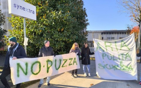 Odori dall’impianto Synextra, Negri: “Serviva chiarezza, ora massima vigilanza su riavvio e volumi”