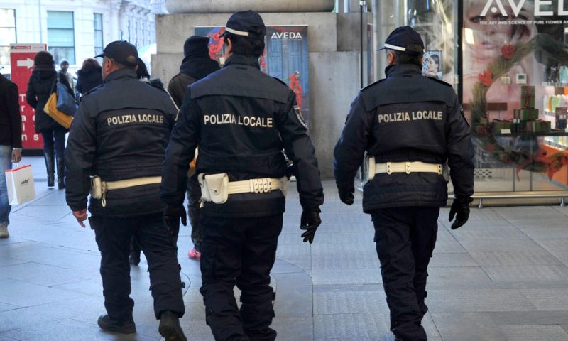 Sei arresti in un solo giorno per furti e rapine a Milano della Polizia locale: tra metro e vie dello shopping