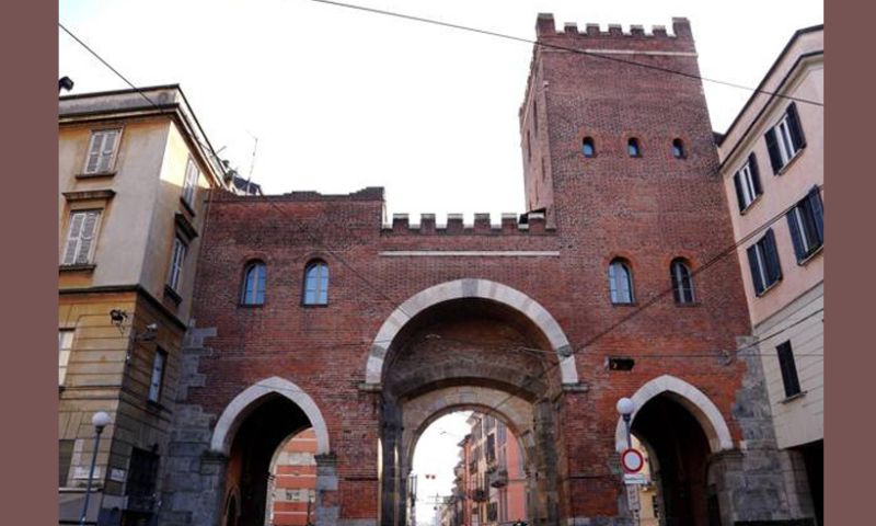 Milano, 20 immobili pubblici da rigenerare: da Porta Ticinese alle cascine, via al piano del Comune