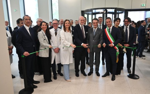 La sanità del futuro passa per Humanitas: inaugurata la Protonterapia e le nuove frontiere dell’IA