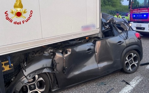 Tragico incidente sulla tangenziale ovest tra Corsico e Assago: muore un 66enne