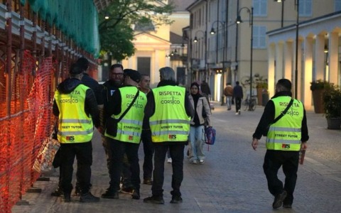 A Corsico riparte il servizio con gli street tutor per il decoro e una convivenza più civile