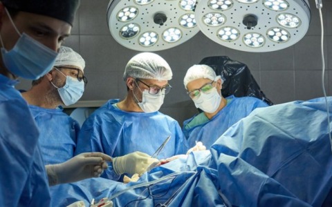 Trapianti record in Lombardia con 9 donatori che hanno salvato 16 pazienti in 72 ore: mobilitata la rete regionale