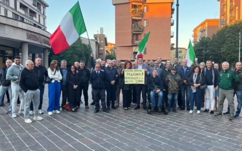 Il Presidio sulla Sicurezza organizzato dal centrodestra di Corsico: le parole del candidato sindaco Zuccherini del sindaco uscente Ventura e del candidato Sparacino
