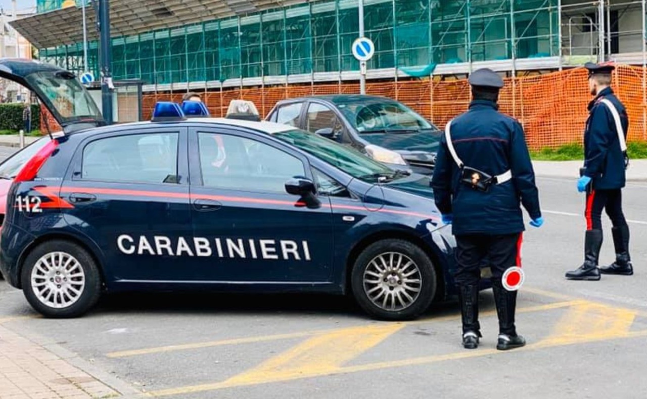 Semina il panico nel quartiere Aler di Rozzano: arrestato 22enne per tentato omicidio