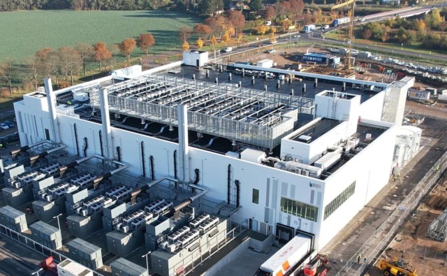 Data center e nuova centrale elettrica nel Sud Milano, Di Marco attacca: “Criticità ambientali confermate”